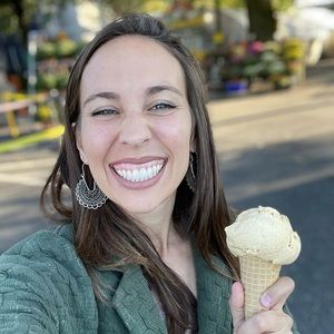 Meet your Posher, Julie